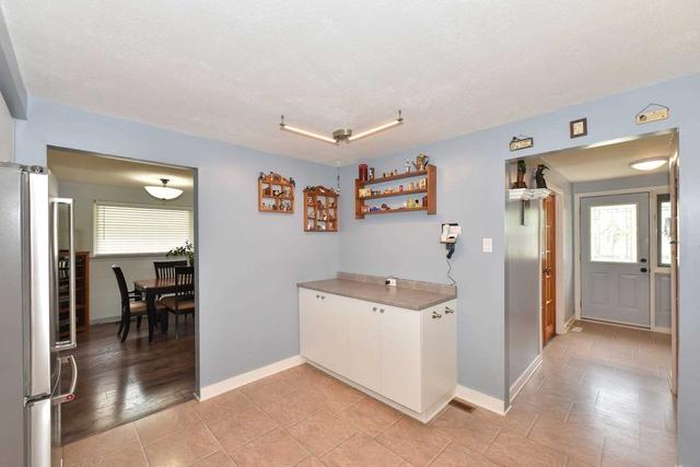 64 Harland Cres, House detached with 3 bedrooms, 1 bathrooms and 4 parking in Ajax ON | Image 10