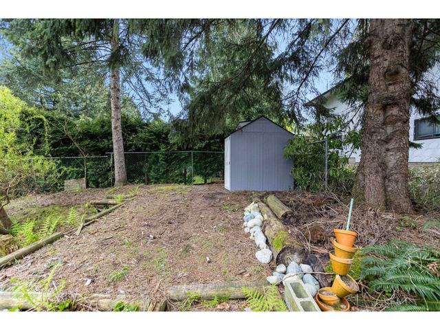 33978 Fern Street, House detached with 4 bedrooms, 3 bathrooms and 6 parking in Abbotsford BC | Image 34