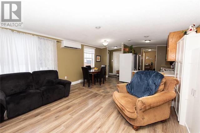 75 Miramichi, Home with 3 bedrooms, 1 bathrooms and null parking in Dieppe NB | Card Image
