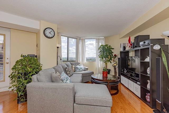 2004 - 236 Albion Rd, Condo with 3 bedrooms, 2 bathrooms and 1 parking in Toronto ON | Image 11