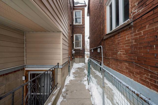 109 Connolly St, House semidetached with 5 bedrooms, 3 bathrooms and 1 parking in Toronto ON | Image 29