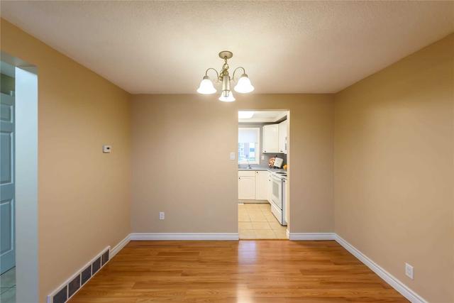 87 - 151 Gateshead Cres, Townhouse with 3 bedrooms, 2 bathrooms and 1 parking in Hamilton ON | Image 7