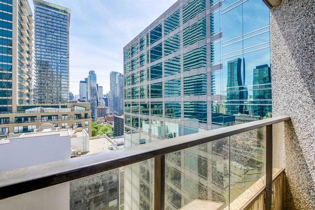 lph1 - 55 Bloor St E, Condo with 2 bedrooms, 2 bathrooms and 1 parking in Toronto ON | Image 24