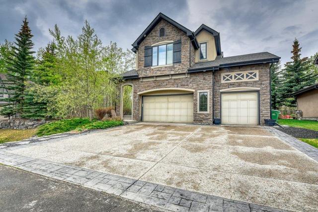 119 Wentwillow Lane Sw, House detached with 5 bedrooms, 3 bathrooms and 6 parking in Calgary AB | Image 2