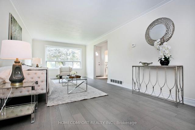 24 Beethoven Crt, House semidetached with 4 bedrooms, 2 bathrooms and 4 parking in Toronto ON | Image 1