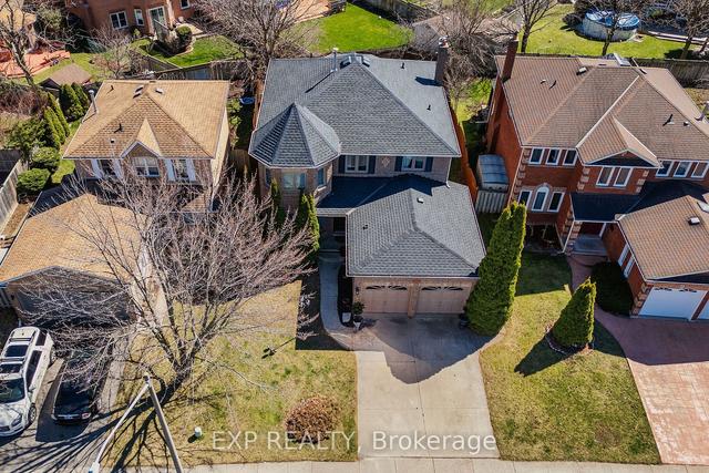 483 Saginaw Pkwy, House detached with 4 bedrooms, 3 bathrooms and 4 parking in Cambridge ON | Image 1