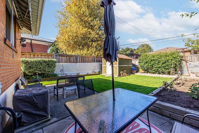 170 Painted Post Dr, House semidetached with 3 bedrooms, 2 bathrooms and 3 parking in Toronto ON | Image 32
