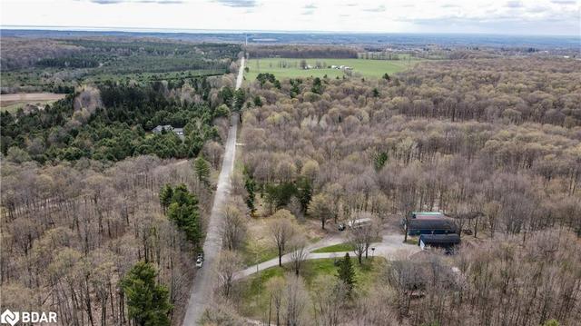 2242 5 Line N, House detached with 4 bedrooms, 3 bathrooms and 12 parking in Oro Medonte ON | Image 39