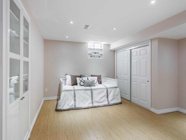 68 Firtree Tr, House detached with 4 bedrooms, 5 bathrooms and 6 parking in Vaughan ON | Image 16