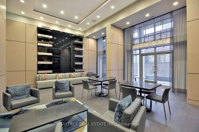 404 - 58 Orchard View Blvd, Condo with 1 bedrooms, 1 bathrooms and 0 parking in Toronto ON | Image 9