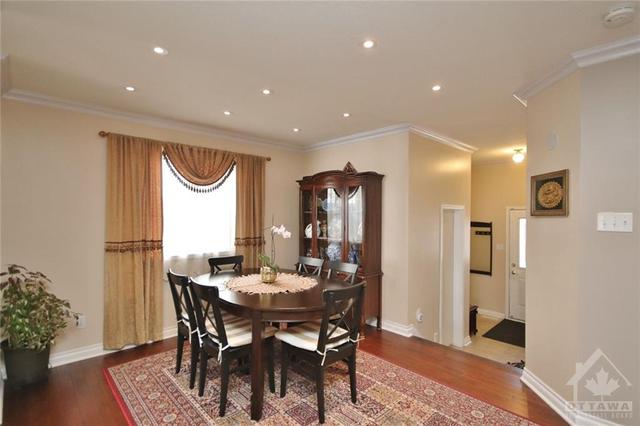 460 Citadel Crescent, Townhouse with 4 bedrooms, 4 bathrooms and 3 parking in Ottawa ON | Image 4