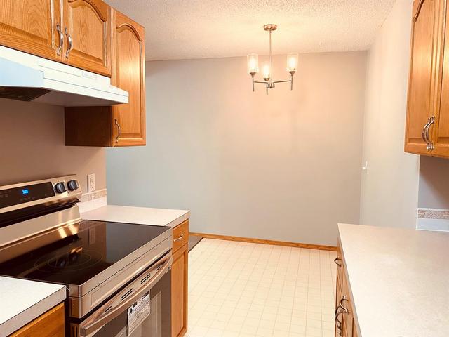208 - 855 Columbia Boulevard W, Condo with 2 bedrooms, 1 bathrooms and 1 parking in Lethbridge AB | Image 8