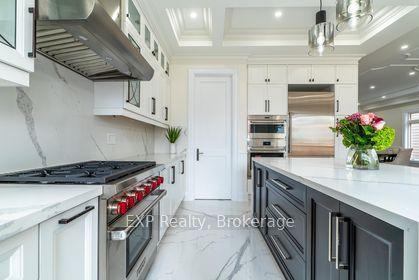 34 Brooklawn Ave, House detached with 4 bedrooms, 7 bathrooms and 3 parking in Toronto ON | Image 3