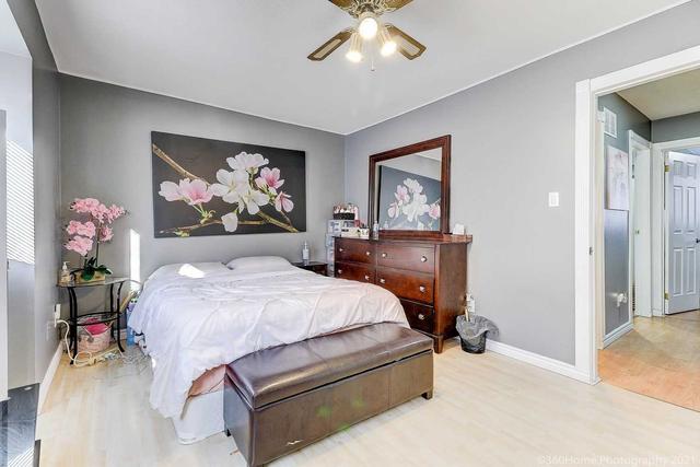 54 Mcmullen Cres, Townhouse with 3 bedrooms, 3 bathrooms and 2 parking in Brampton ON | Image 22