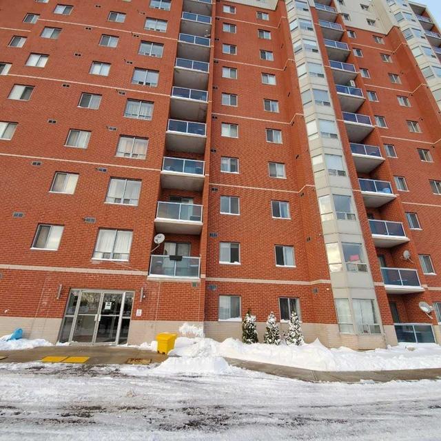 102 - 30 Chapman Crt S, Condo with 2 bedrooms, 2 bathrooms and 1 parking in London ON | Image 1