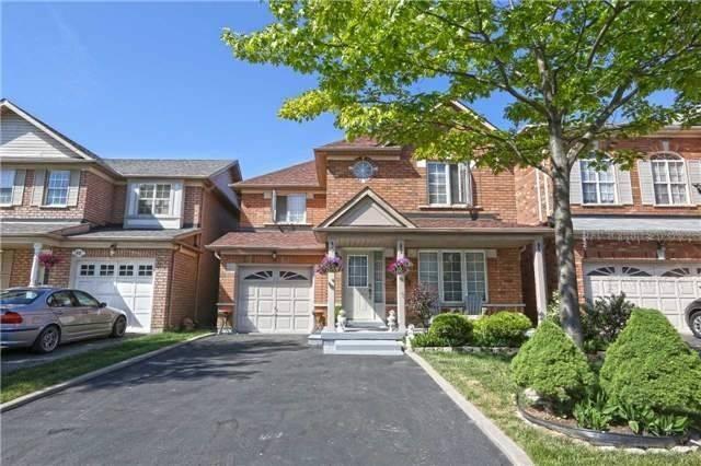 64 Upper Highlands Dr, House detached with 3 bedrooms, 4 bathrooms and 3 parking in Brampton ON | Image 1