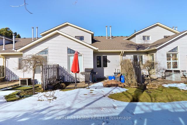 9 - 9 Wentworth Dr, Townhouse with 3 bedrooms, 2 bathrooms and 2 parking in Grimsby ON | Image 14