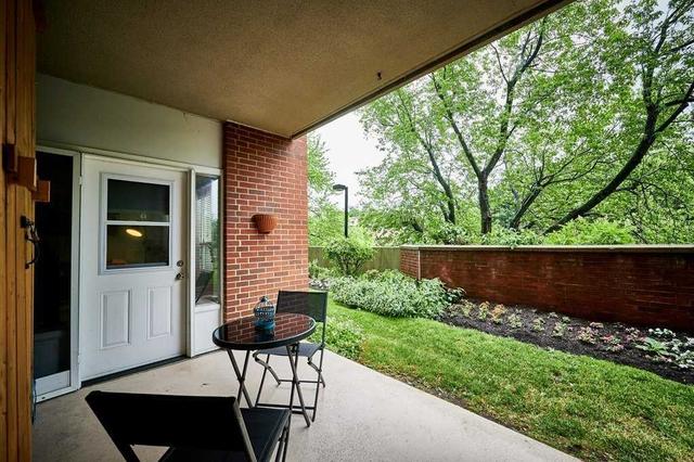 109 - 2365 Kennedy Rd, Condo with 2 bedrooms, 2 bathrooms and 1 parking in Toronto ON | Image 1