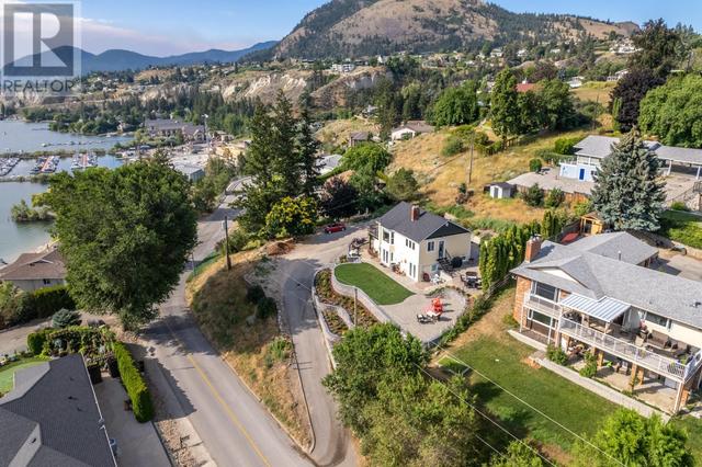 5485 Solly Road, House detached with 3 bedrooms, 2 bathrooms and null parking in Summerland BC | Image 2
