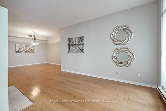 ph1 - 1901 Pilgrims Way, Condo with 2 bedrooms, 2 bathrooms and 2 parking in Oakville ON | Image 38