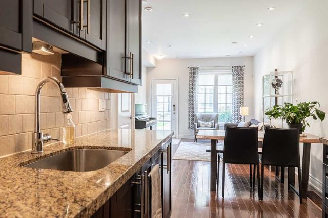 8 - 20 Hargrave Lane, Townhouse with 3 bedrooms, 3 bathrooms and 1 parking in Toronto ON | Image 6