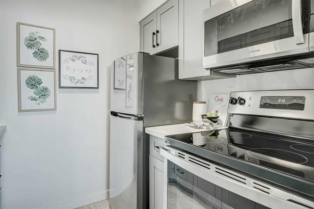 1112 - 200 Lotherton Ptwy, Condo with 2 bedrooms, 1 bathrooms and 1 parking in Toronto ON | Image 10
