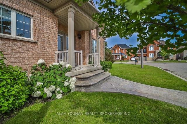 14 Leparc Rd, House detached with 3 bedrooms, 3 bathrooms and 6 parking in Brampton ON | Image 32