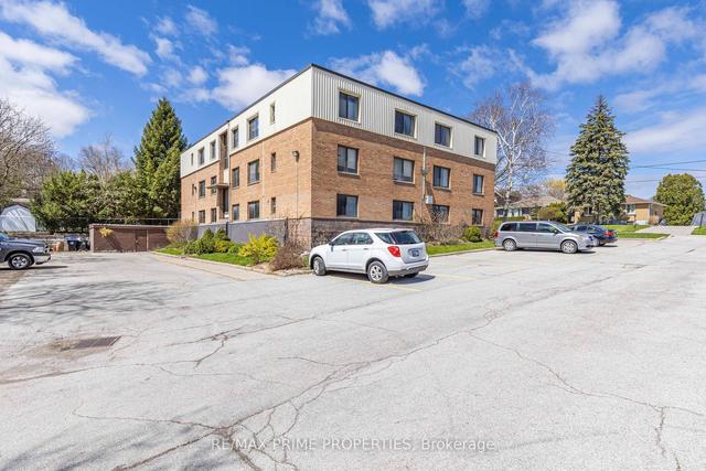 103 - 136 Scanlon Ave, Condo with 2 bedrooms, 1 bathrooms and 2 parking in Bradford West Gwillimbury ON | Image 17