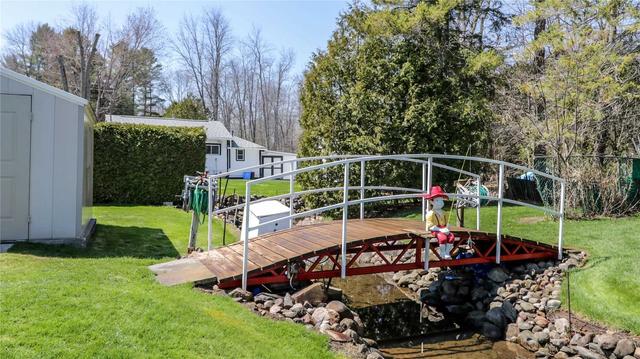 320 Lakeshore Rd E, House detached with 3 bedrooms, 2 bathrooms and 5 parking in Oro Medonte ON | Image 34