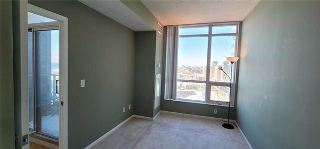 2412 - 219 Fort York Blvd, Condo with 1 bedrooms, 2 bathrooms and 1 parking in Toronto ON | Image 6