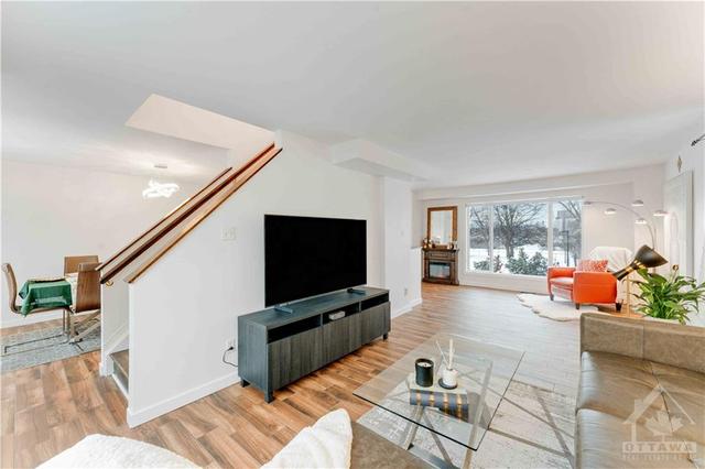 2 Barnaby Private, Townhouse with 3 bedrooms, 2 bathrooms and 2 parking in Ottawa ON | Image 10