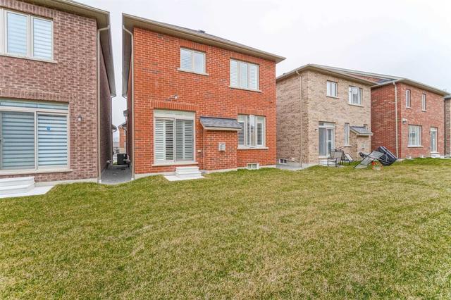 2426 Hibiscus Dr, House detached with 4 bedrooms, 3 bathrooms and 2 parking in Pickering ON | Image 31