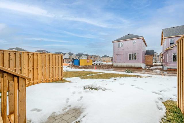 44 Bawcutt Cres, House attached with 3 bedrooms, 3 bathrooms and 3 parking in Brant ON | Image 19