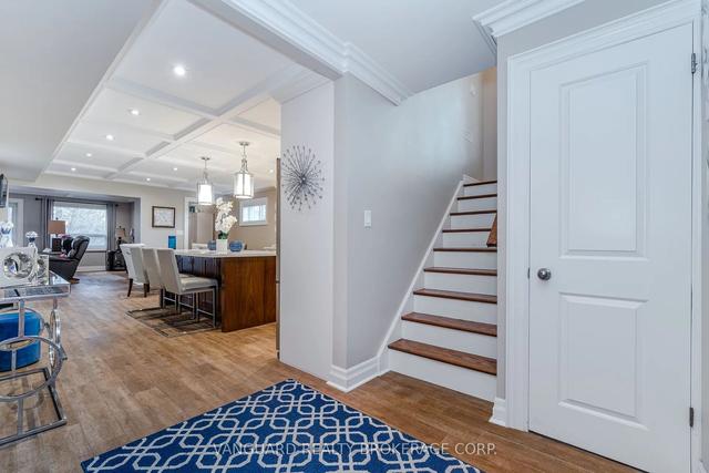 237 Derrydown Rd, House detached with 4 bedrooms, 4 bathrooms and 7 parking in Toronto ON | Image 9