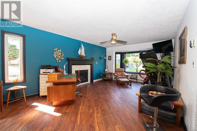 6827 Burr Dr, House detached with 3 bedrooms, 2 bathrooms and 4 parking in Sooke BC | Image 5