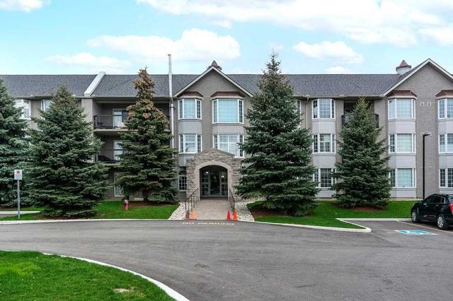 106 - 990 Golf Links Rd, Condo with 2 bedrooms, 2 bathrooms and 1 parking in Hamilton ON | Card Image