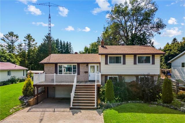 358 David Winkler Parkway, House detached with 3 bedrooms, 1 bathrooms and 4 parking in West Grey ON | Image 1