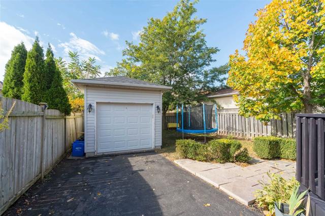 2673 Castle Hill Cres, House detached with 3 bedrooms, 4 bathrooms and 7 parking in Oakville ON | Image 27