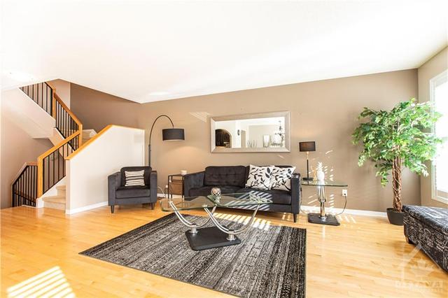 1554 Henri Lauzon Street, Townhouse with 3 bedrooms, 3 bathrooms and 4 parking in Ottawa ON | Image 8