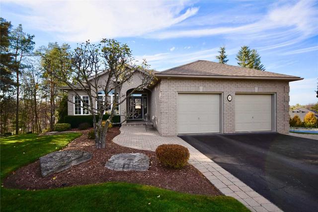 4 Porcupine Circ, House detached with 2 bedrooms, 3 bathrooms and 6 parking in Barrie ON | Card Image