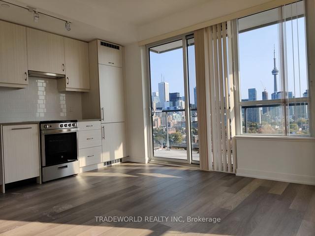 1303 - 181 Huron St, Condo with 1 bedrooms, 2 bathrooms and 0 parking in Toronto ON | Image 10