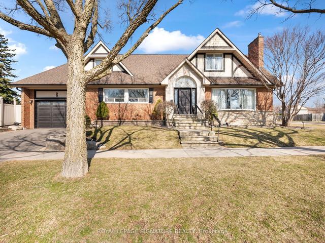 8 Peterlee Ave, House detached with 3 bedrooms, 3 bathrooms and 3 parking in Toronto ON | Image 12