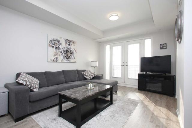 c30 - 26 Bruce St, Townhouse with 1 bedrooms, 2 bathrooms and 2 parking in Vaughan ON | Image 2