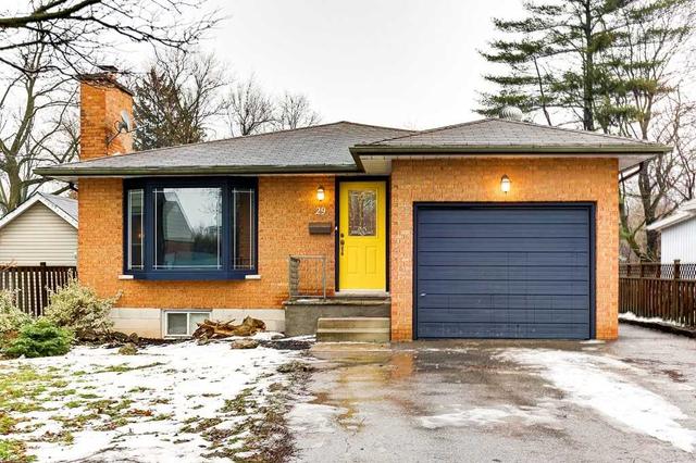 upper - 29 Guest St, House detached with 3 bedrooms, 2 bathrooms and 3 parking in Brampton ON | Image 1