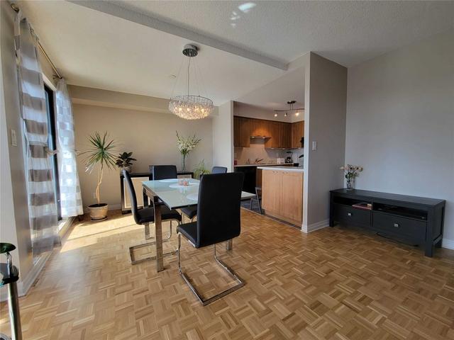 605 - 1000 Cedarglen Gate, Condo with 2 bedrooms, 2 bathrooms and 1 parking in Mississauga ON | Image 3