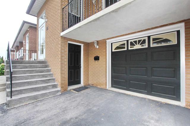 14 Petunias Rd, House semidetached with 3 bedrooms, 2 bathrooms and 3 parking in Brampton ON | Image 19