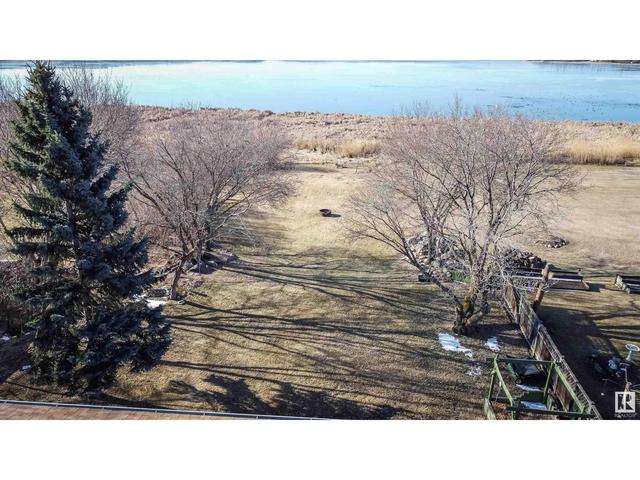 37 Lakeshore Dr, House detached with 2 bedrooms, 2 bathrooms and null parking in Sandy Beach AB | Image 64
