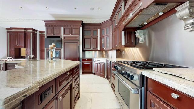 35 Old Colony Rd, House detached with 4 bedrooms, 8 bathrooms and 9 parking in Toronto ON | Image 11