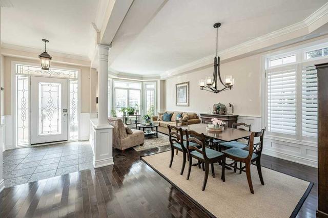 195 Beechtree Cres, House detached with 4 bedrooms, 5 bathrooms and 4 parking in Oakville ON | Image 3