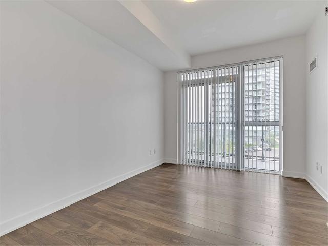 404 - 4655 Glen Erin Dr, Condo with 2 bedrooms, 2 bathrooms and 1 parking in Mississauga ON | Image 11